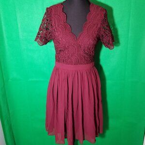 Lulus Women Small Maroon Crocheted Midi V-Neck Dress Party Cocktail Wedding NWT